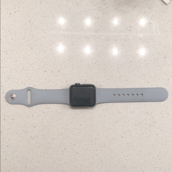 Bundle of 2 Apple Watch bands for 38 MM. - Picture 7 of 7